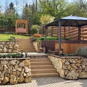 https://paradise-apartmanhaz.egerhotels.net