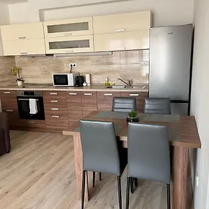  Apartment Hatvan Ungarn