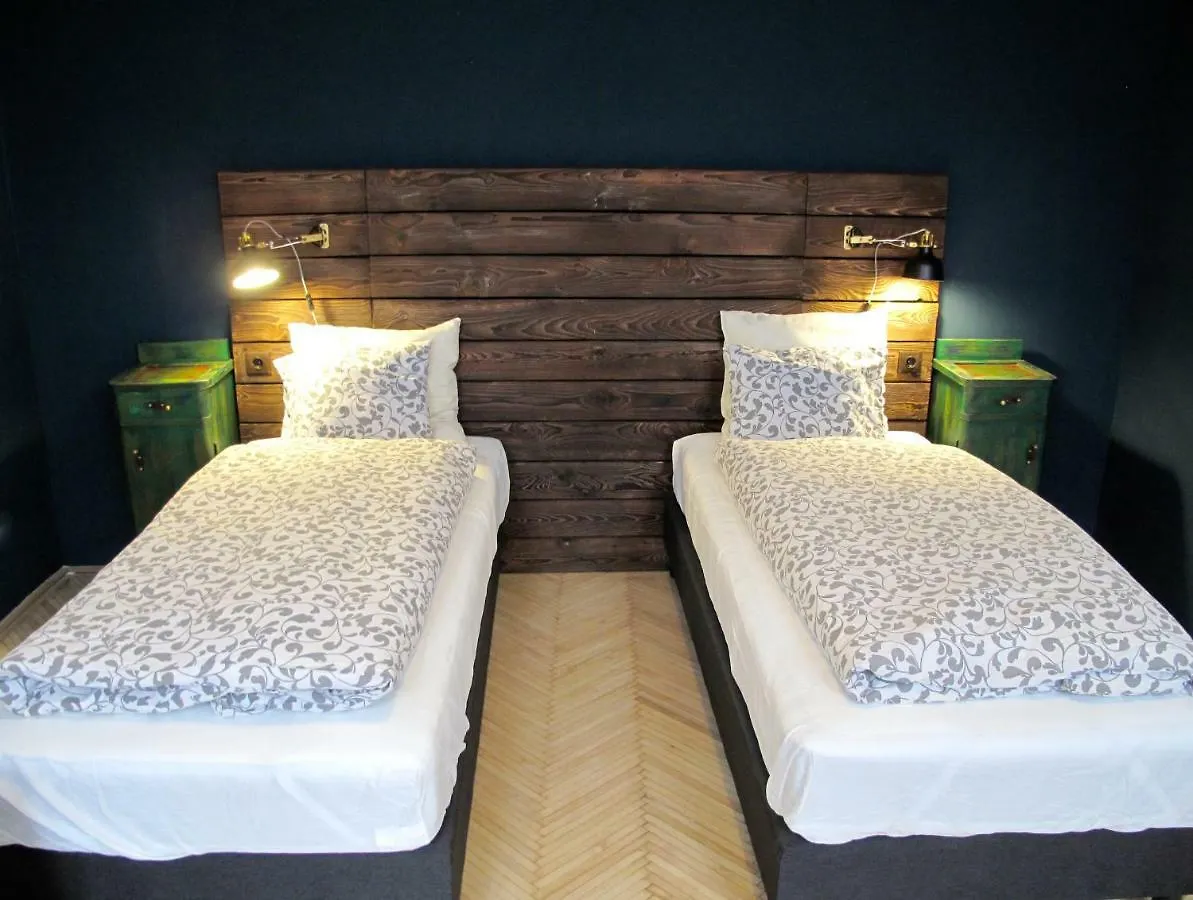 Hedonist Lodge Budapest Apartmanhotel